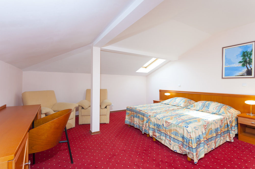 Hotel Milenij 4*